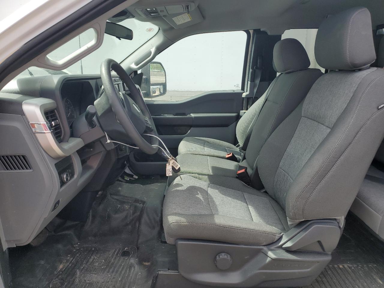 2024 Ford F350 Super Duty - Фото 7