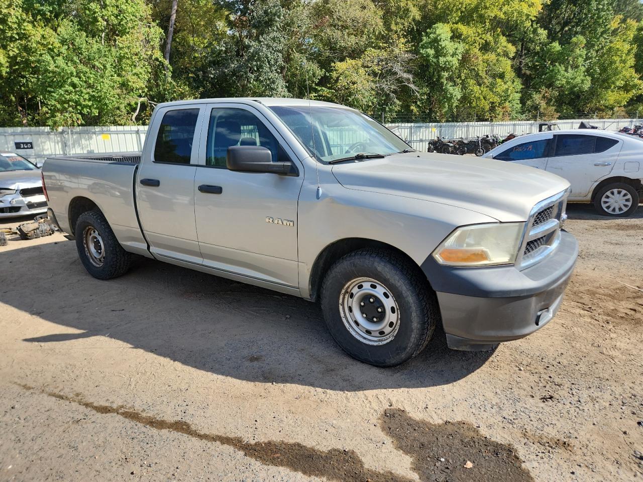 2010 Dodge Ram 1500 - Фото 4