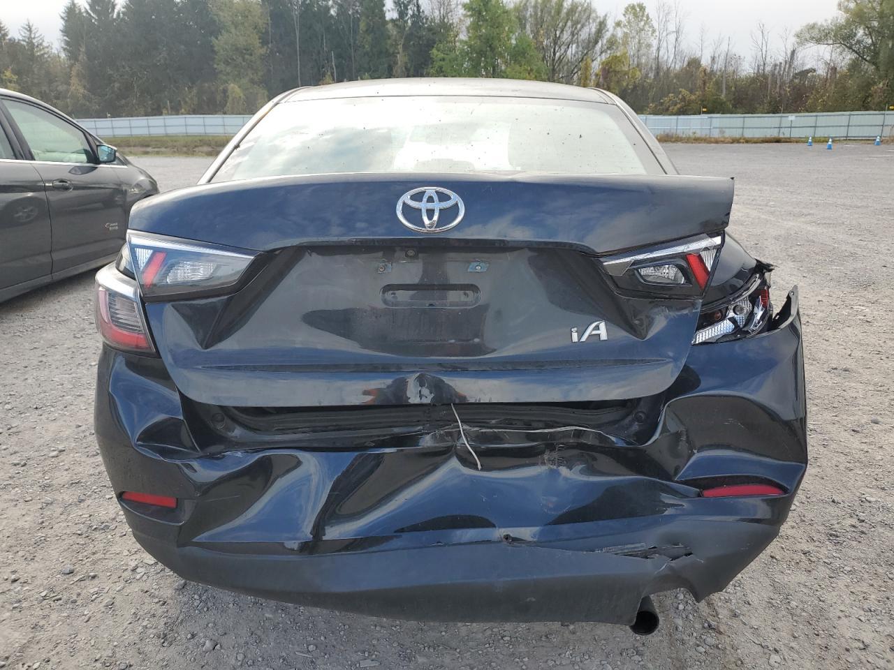 2017 Toyota Yaris Ia - Image 6