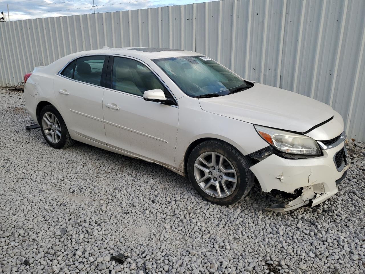 2014 Chevrolet Malibu 1Lt - Image 4