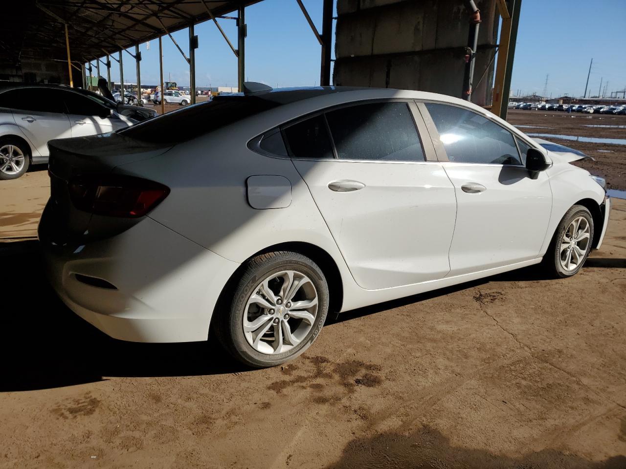 2019 Chevrolet Cruze Lt - Image 3
