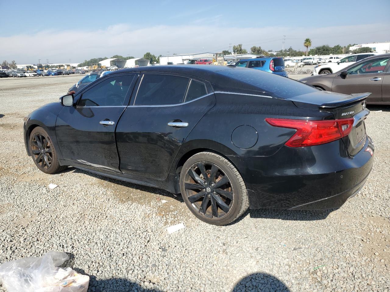 2017 Nissan Maxima 3.5S - Image 2