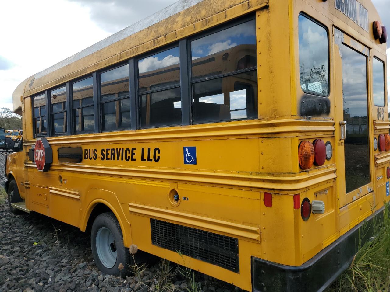 2012 Chevrolet Express G4 - School Bus - Фото 3
