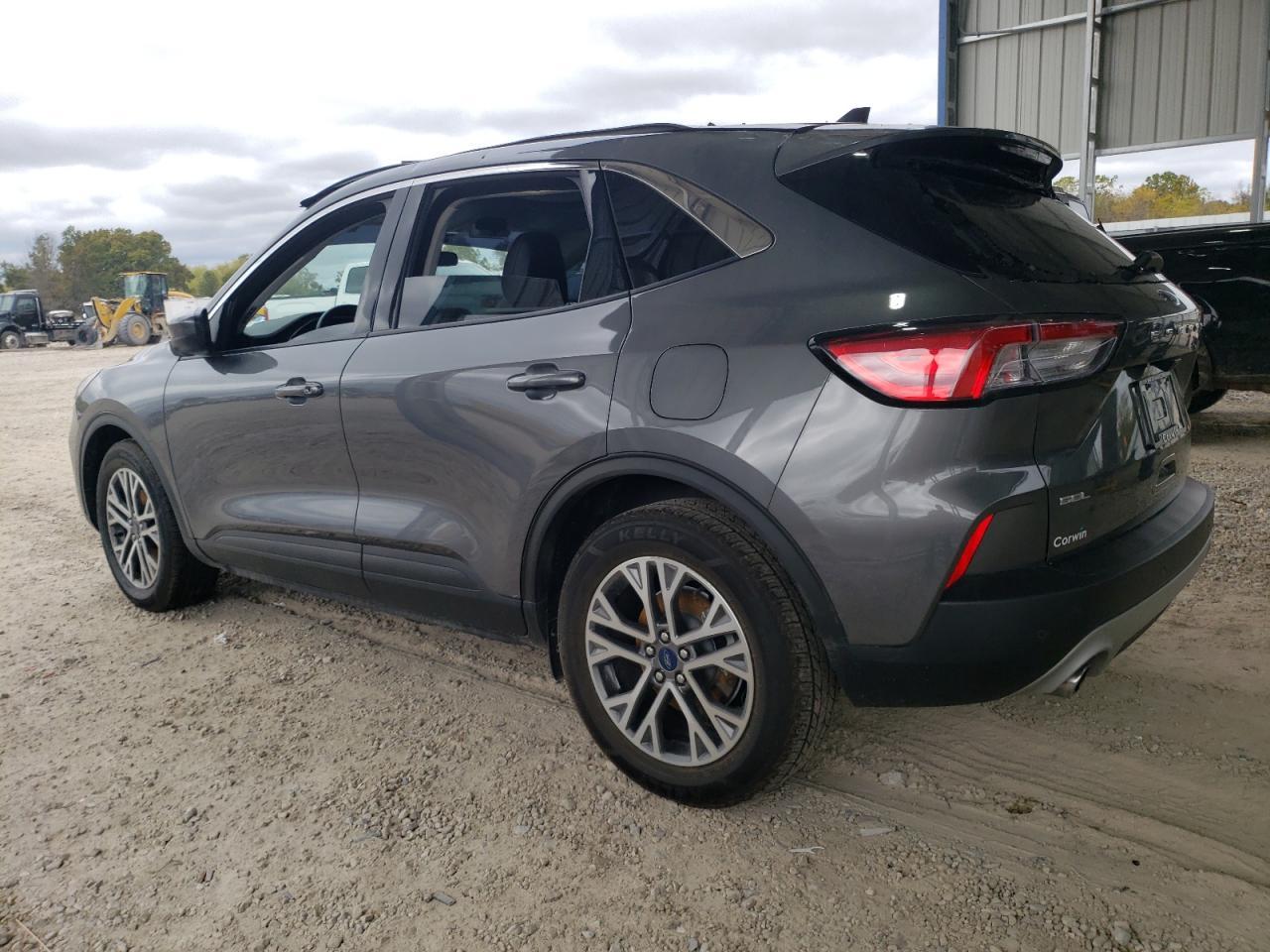 2021 Ford Escape Sel - Фото 2