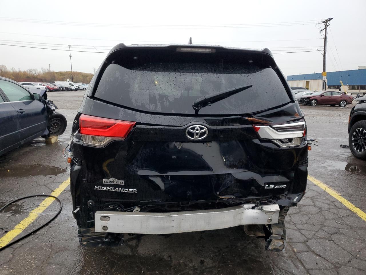 2017 Toyota Highlander Le Plus - Фото 6