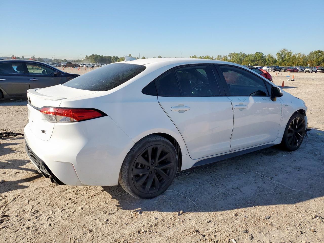 2020 Toyota Corolla Se - Image 3