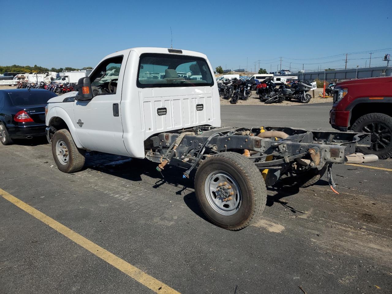 2015 Ford F350 Super Duty - Фото 2