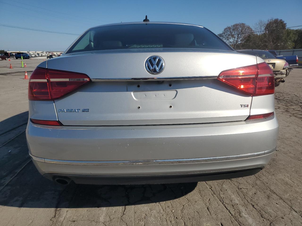 2016 Volkswagen Passat Se - Image 6