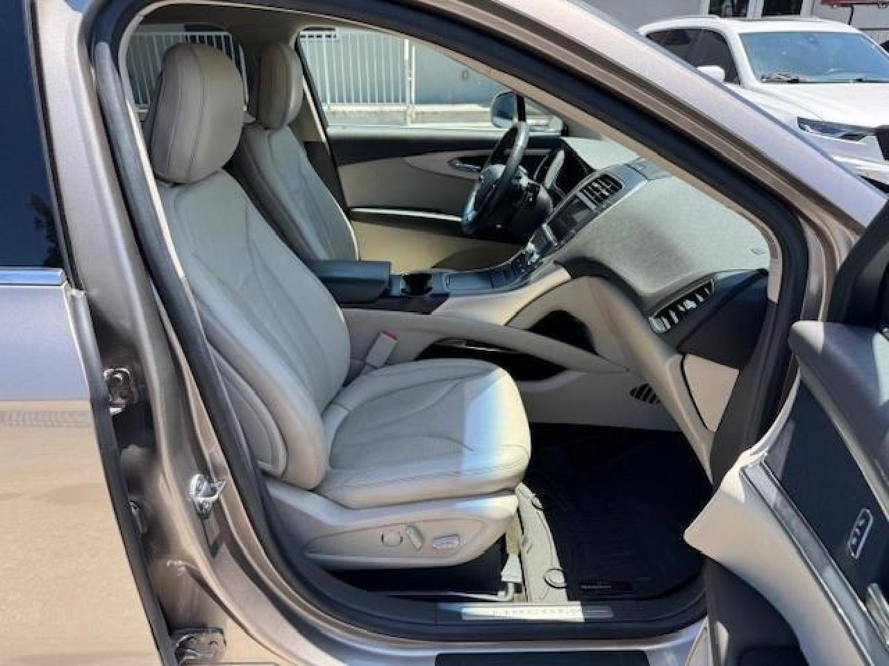 2020 Lincoln Nautilus - Image 7