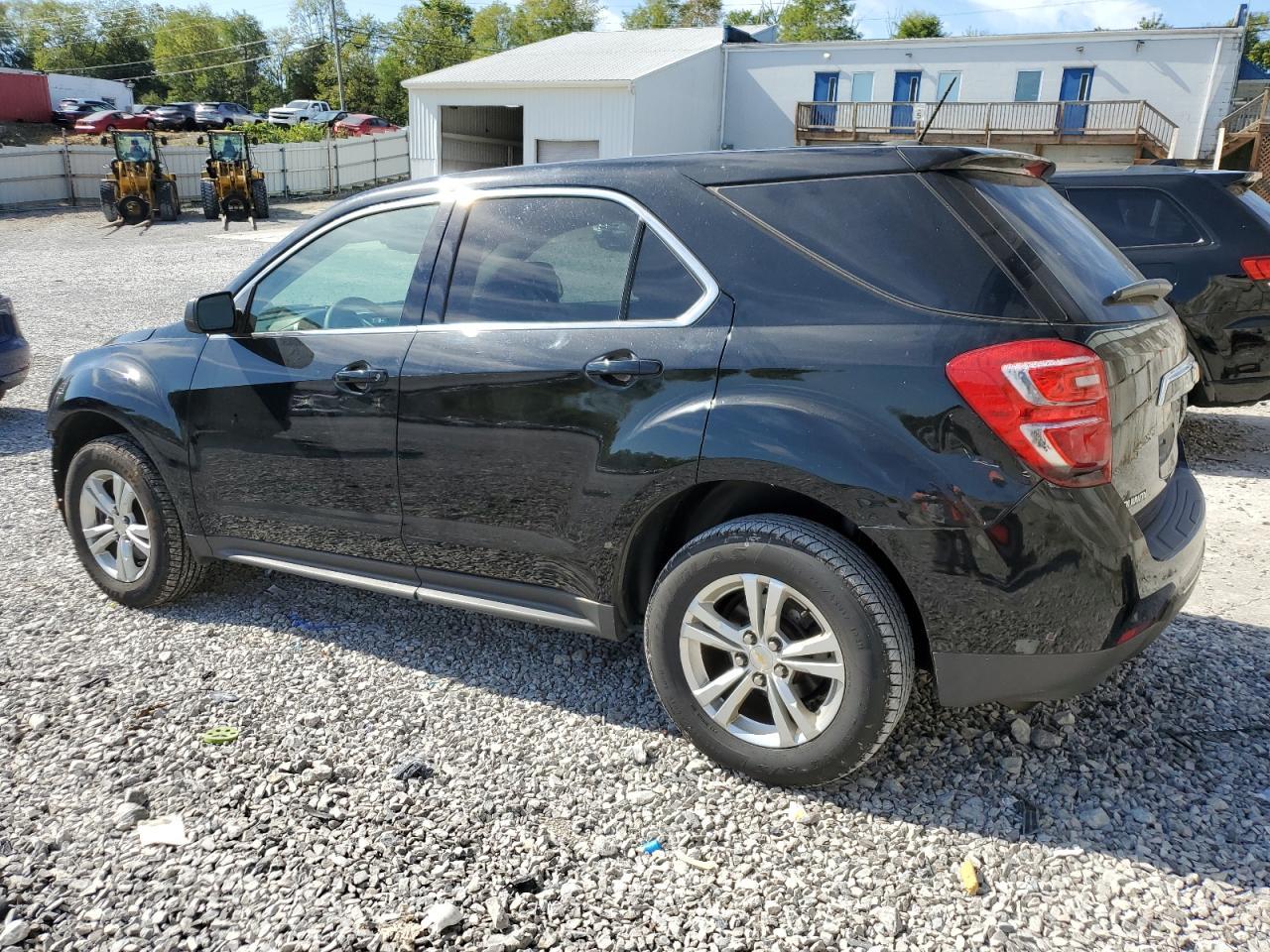 2017 Chevrolet Equinox Ls - Фото 2