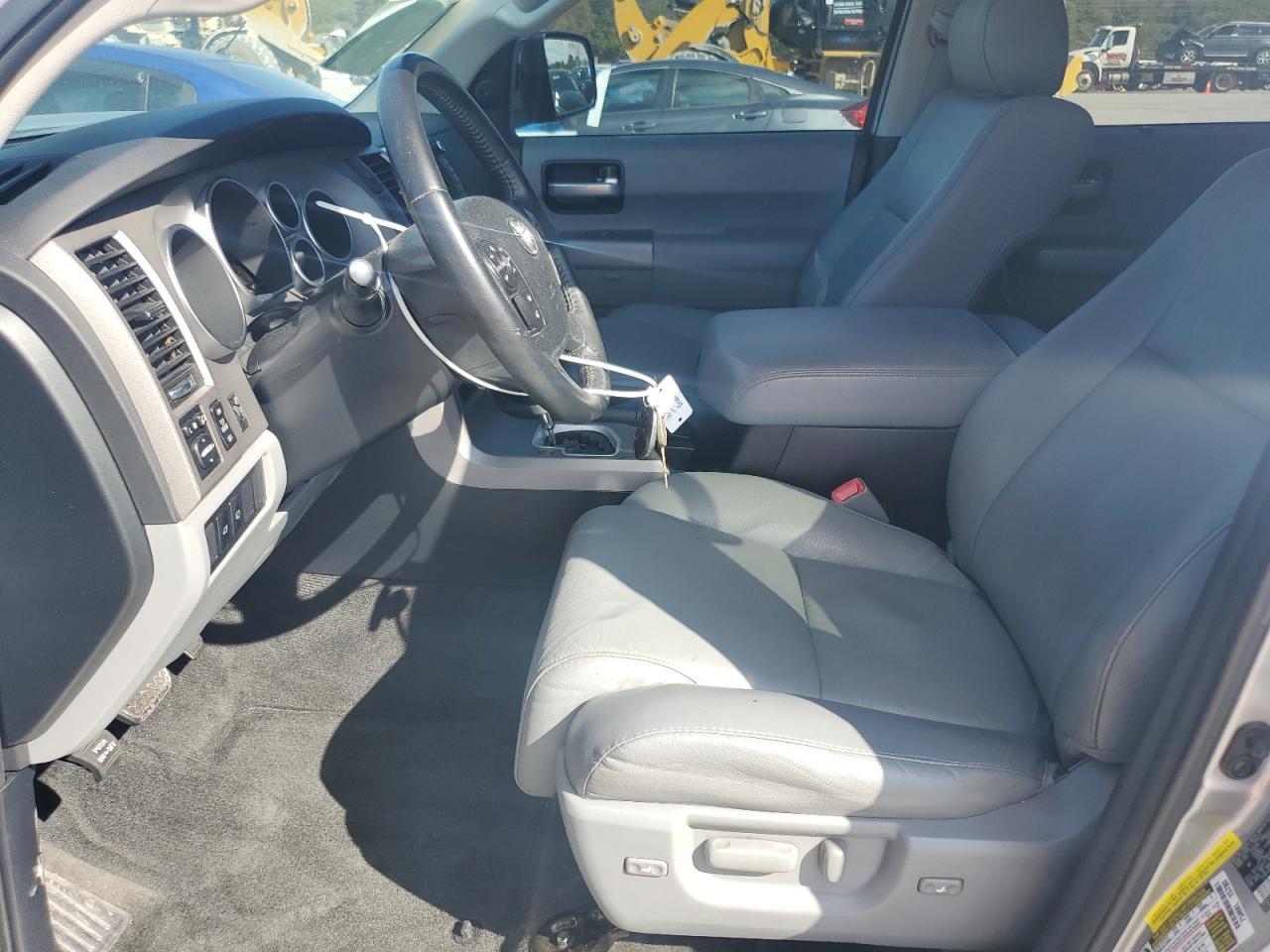 2012 Toyota Sequoia Limited - Фото 7