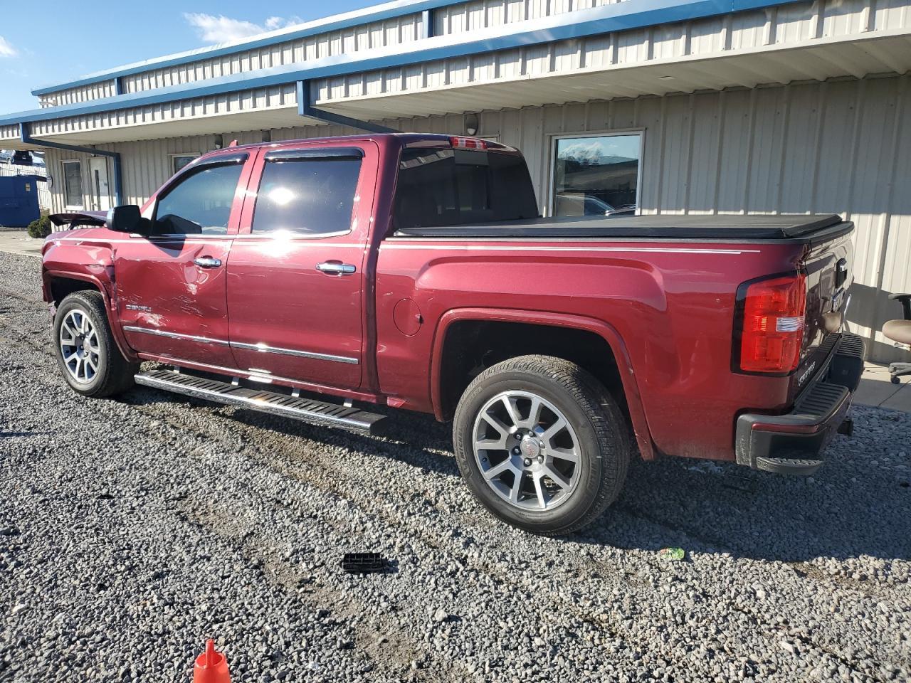 2015 GMC Sierra K1500 Denali - Image 2