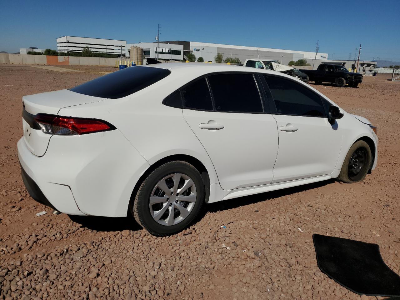 2021 Toyota Corolla Le - Image 3