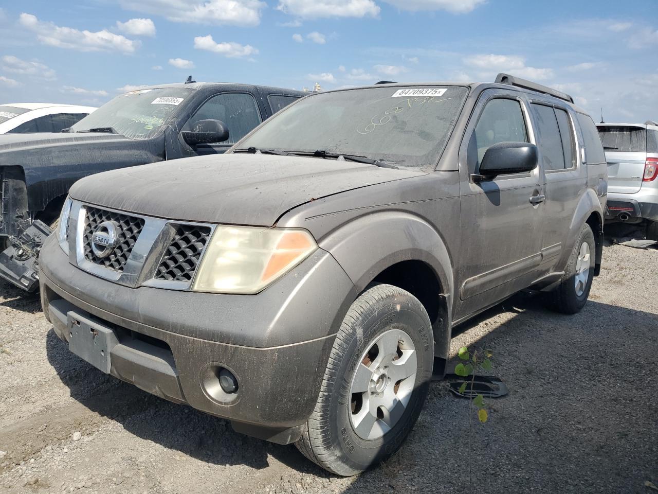 2006 Nissan Pathfinder Le