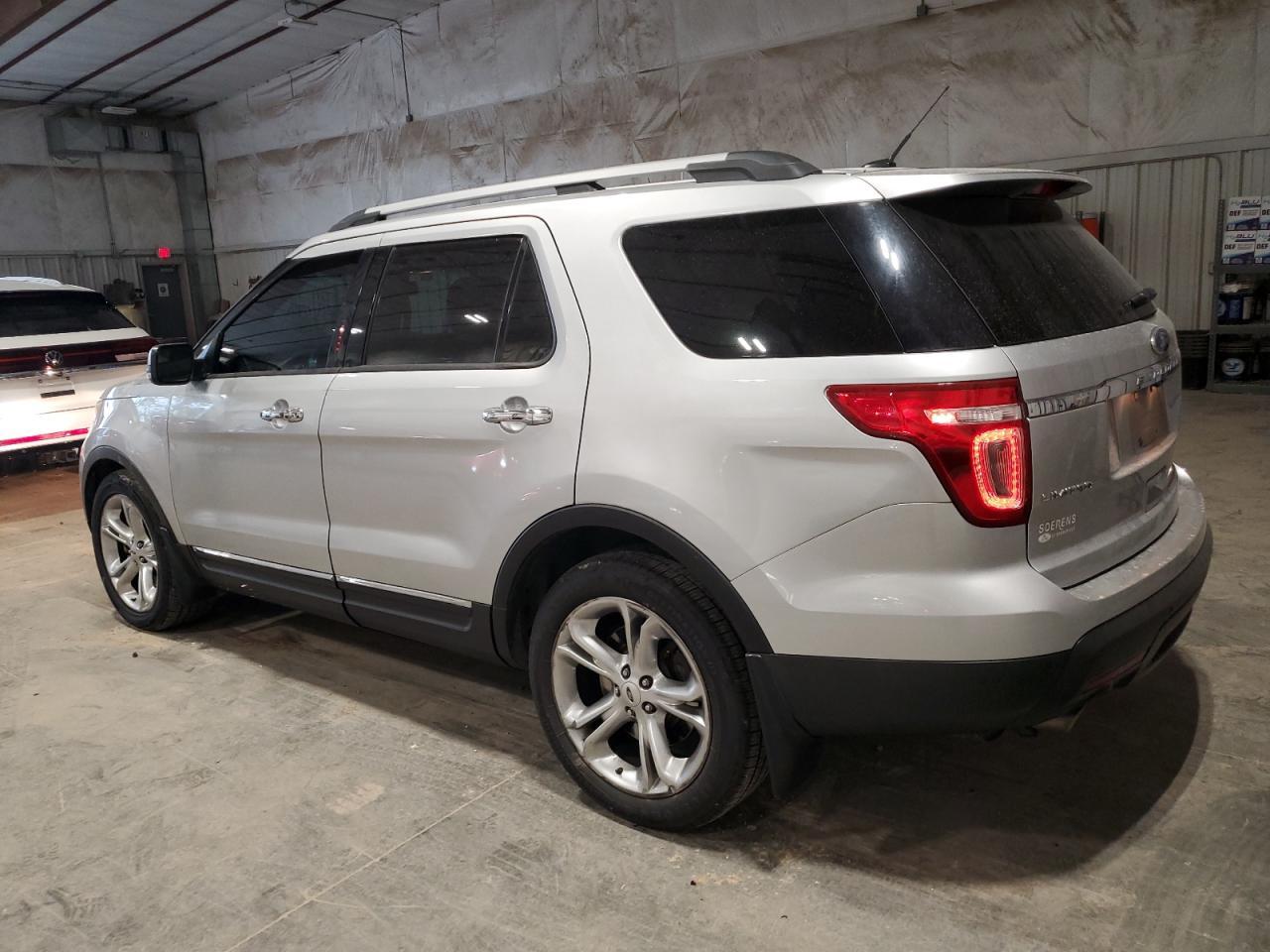 2015 Ford Explorer Limited - Фото 2