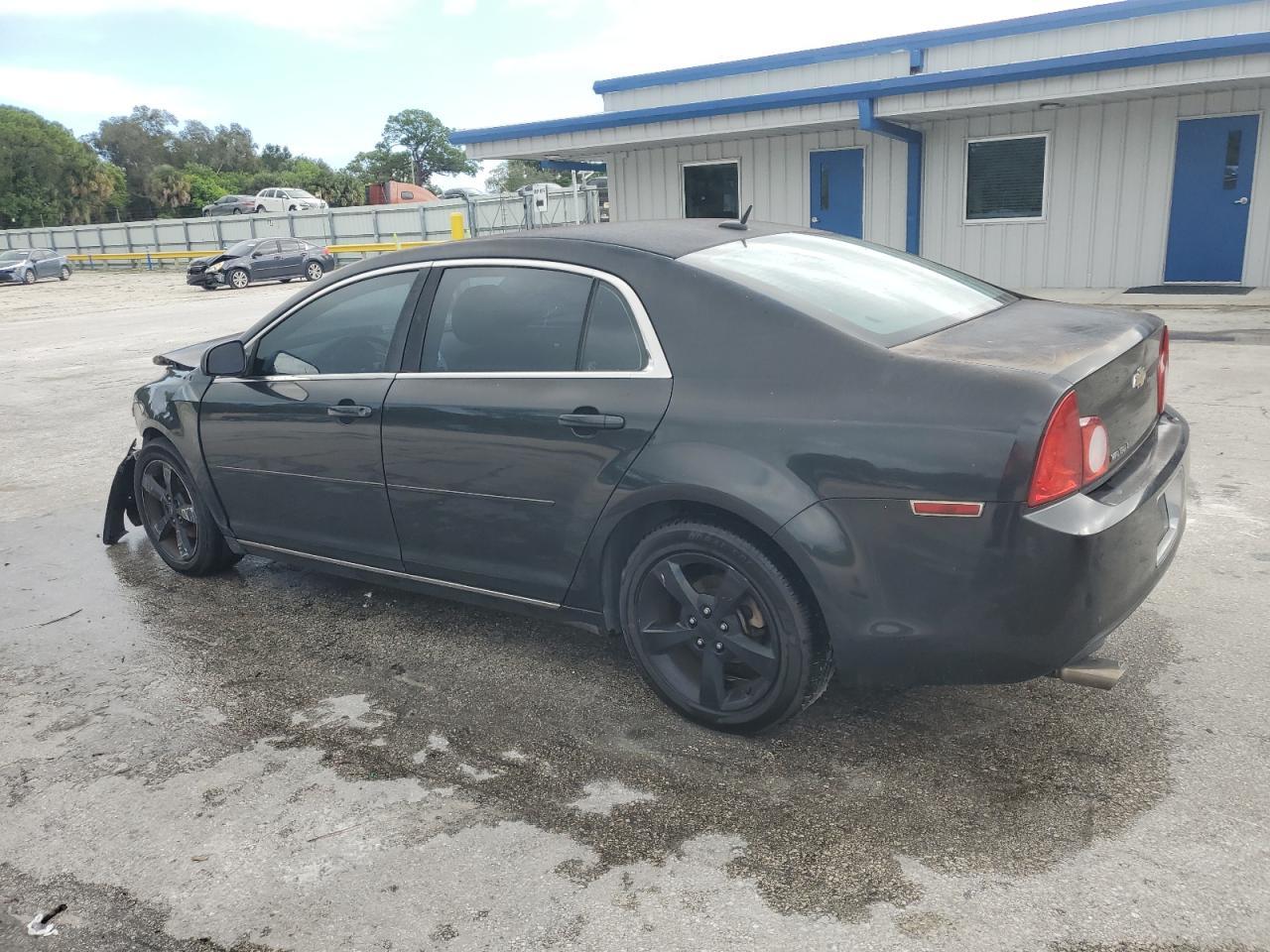 2011 Chevrolet Malibu 1Lt - Image 2