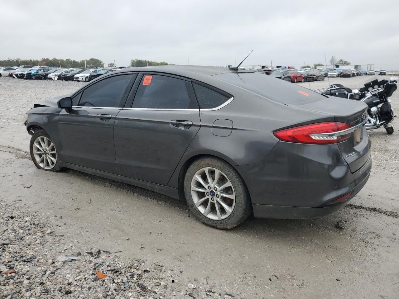2017 Ford Fusion Se - Image 2