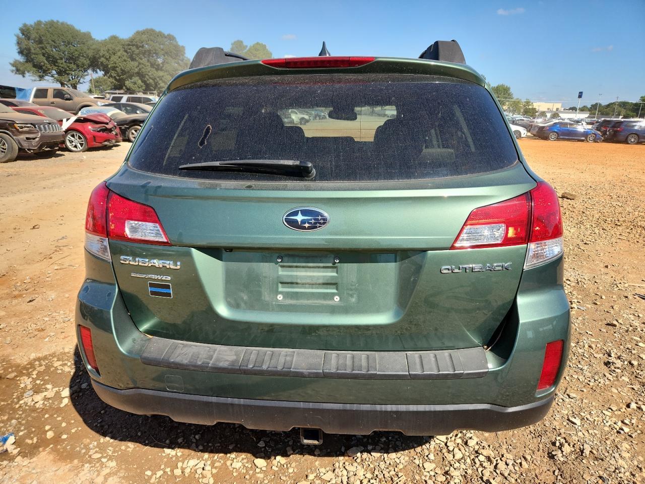 2013 Subaru Outback 2.5I Limited - Image 6