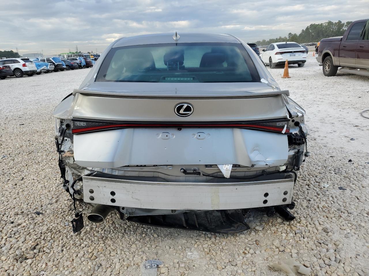 2021 Lexus Is 300 - Фото 6