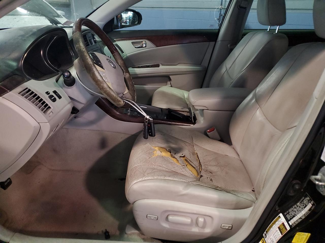 2012 Toyota Avalon Base - Image 7