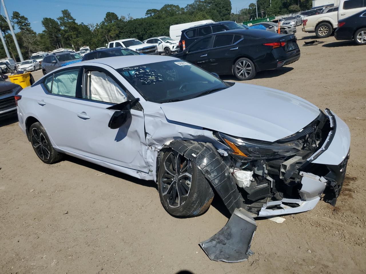 2024 Nissan Altima Sr - Фото 4