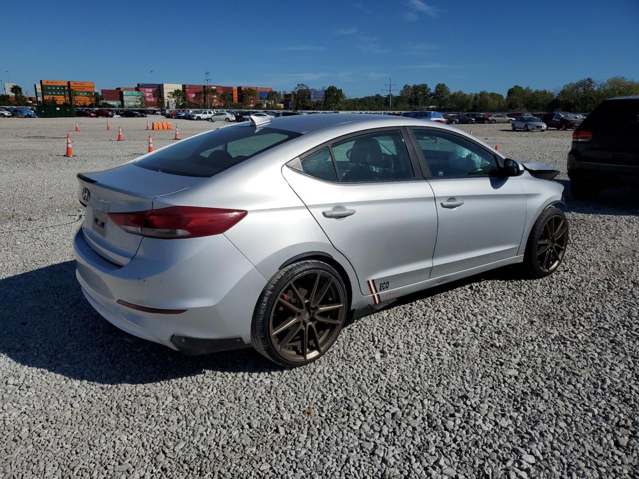 2018 Hyundai Elantra Sel - Image 3