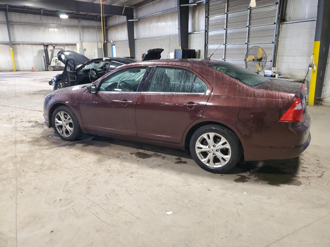 2012 Ford Fusion Se - Image 2