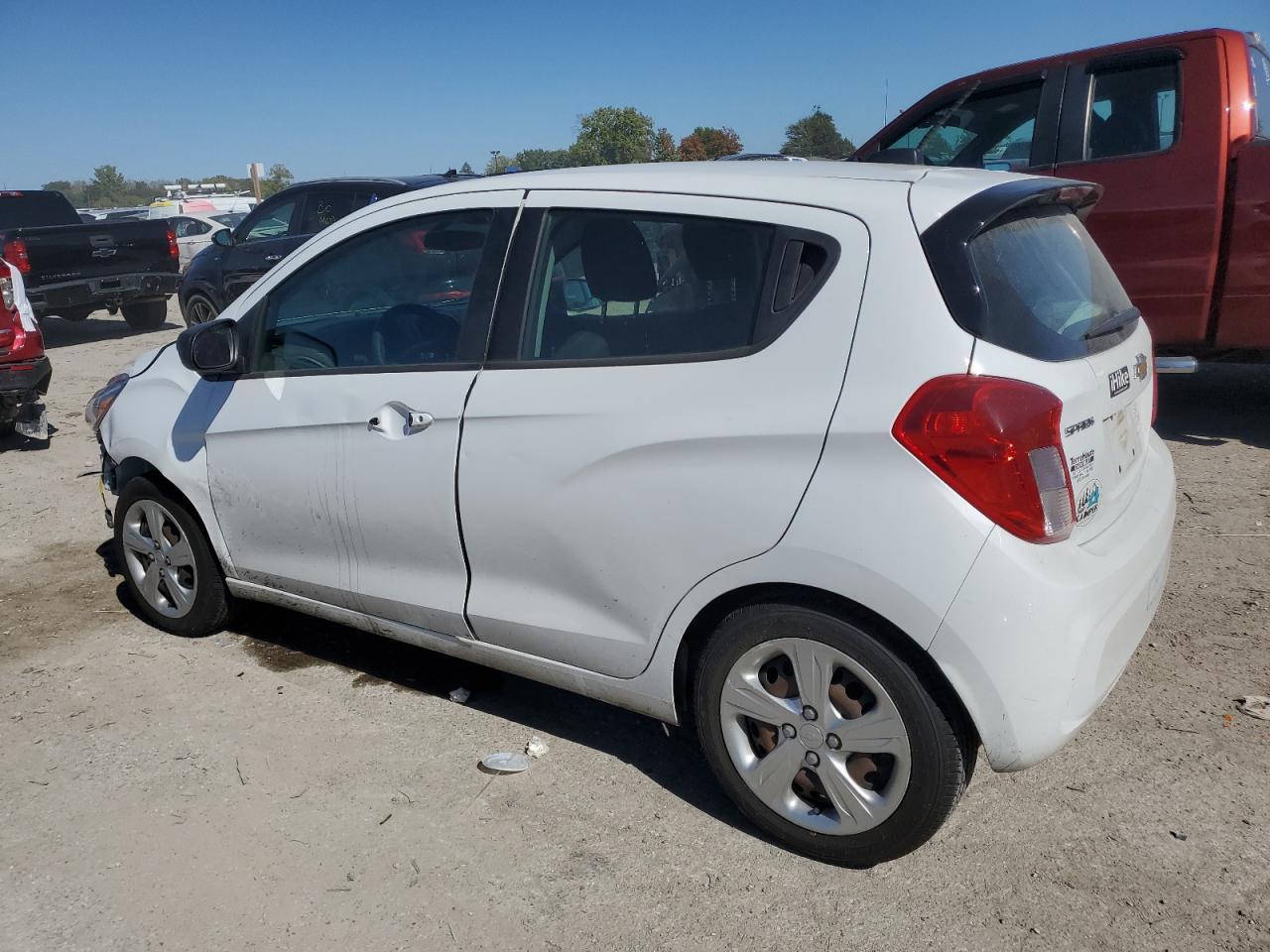 2021 Chevrolet Spark Ls - Фото 2
