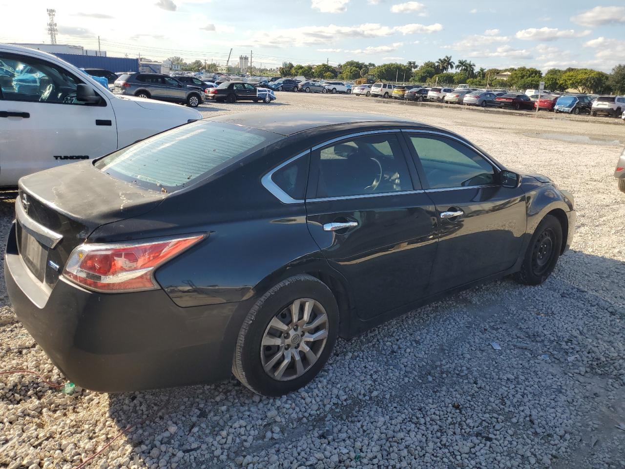 2015 Nissan Altima 2.5 - Фото 3