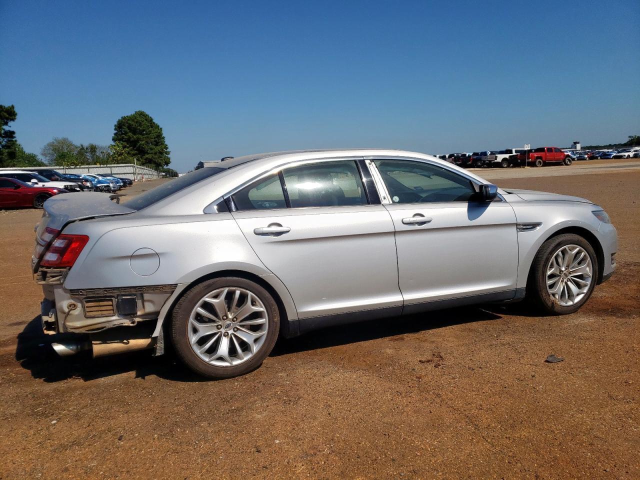 2018 Ford Taurus Limited - Фото 3