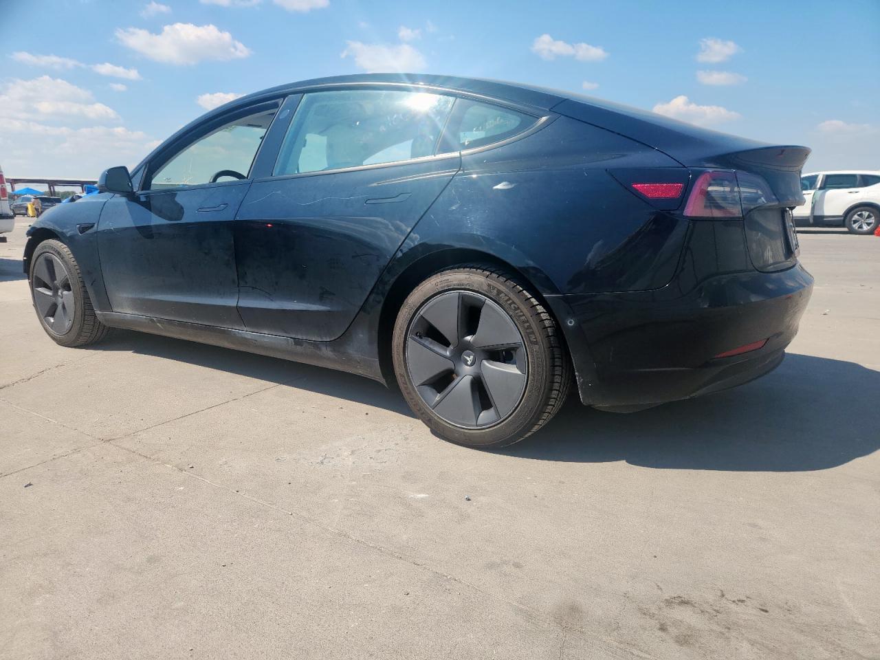 2021 Tesla Model 3 - Фото 2