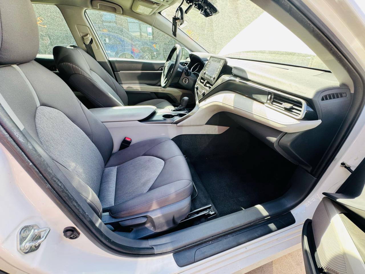 2021 Toyota Camry Le - Фото 5