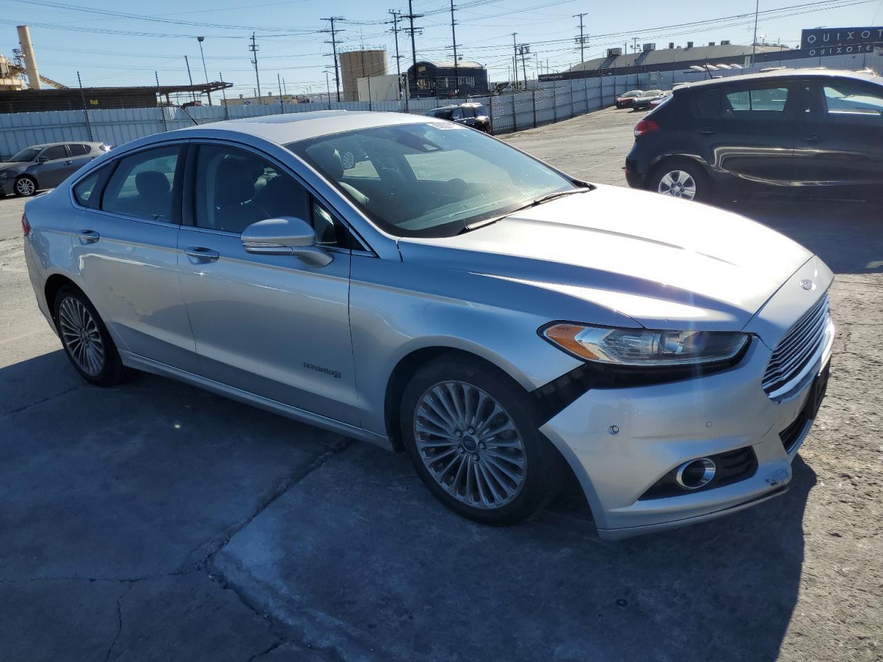 2014 Ford Fusion Titanium Hev - Image 4