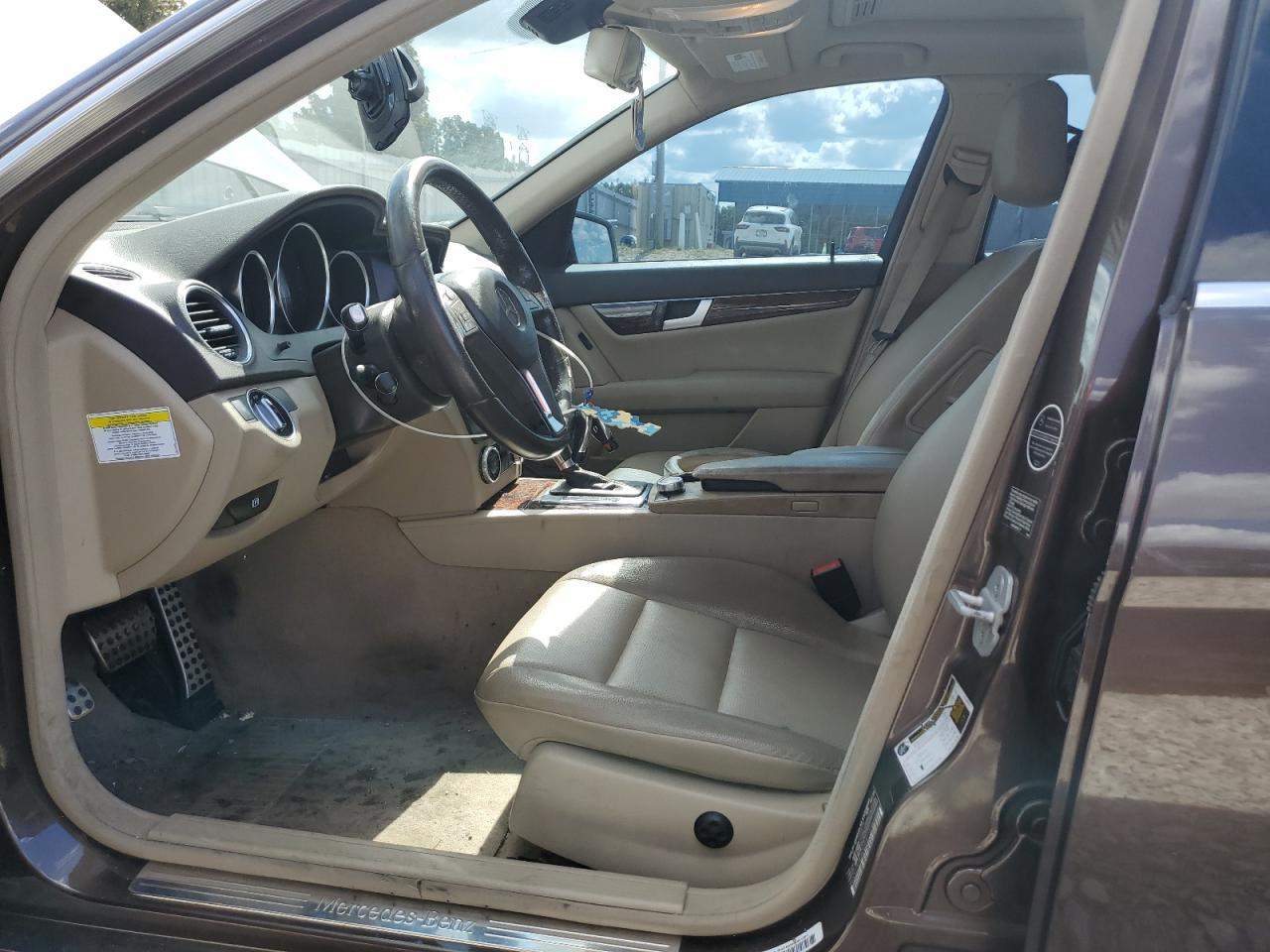 2014 Mercedes-Benz C 250 - Фото 7