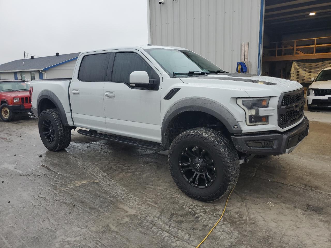 2017 Ford F150 Raptor - Image 4