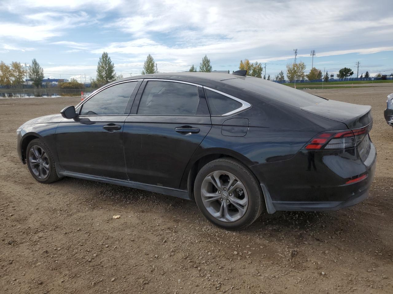 2023 Honda Accord Ex - Фото 2