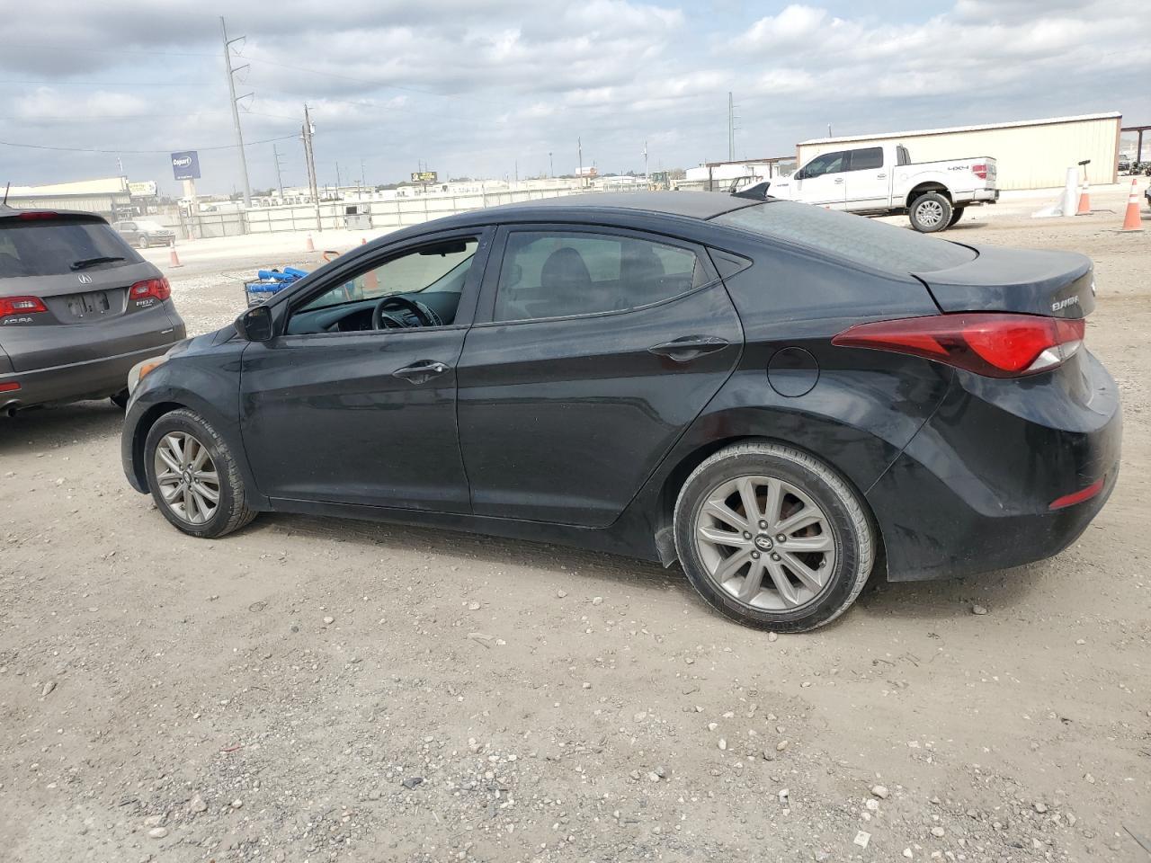 2014 Hyundai Elantra Se - Image 2