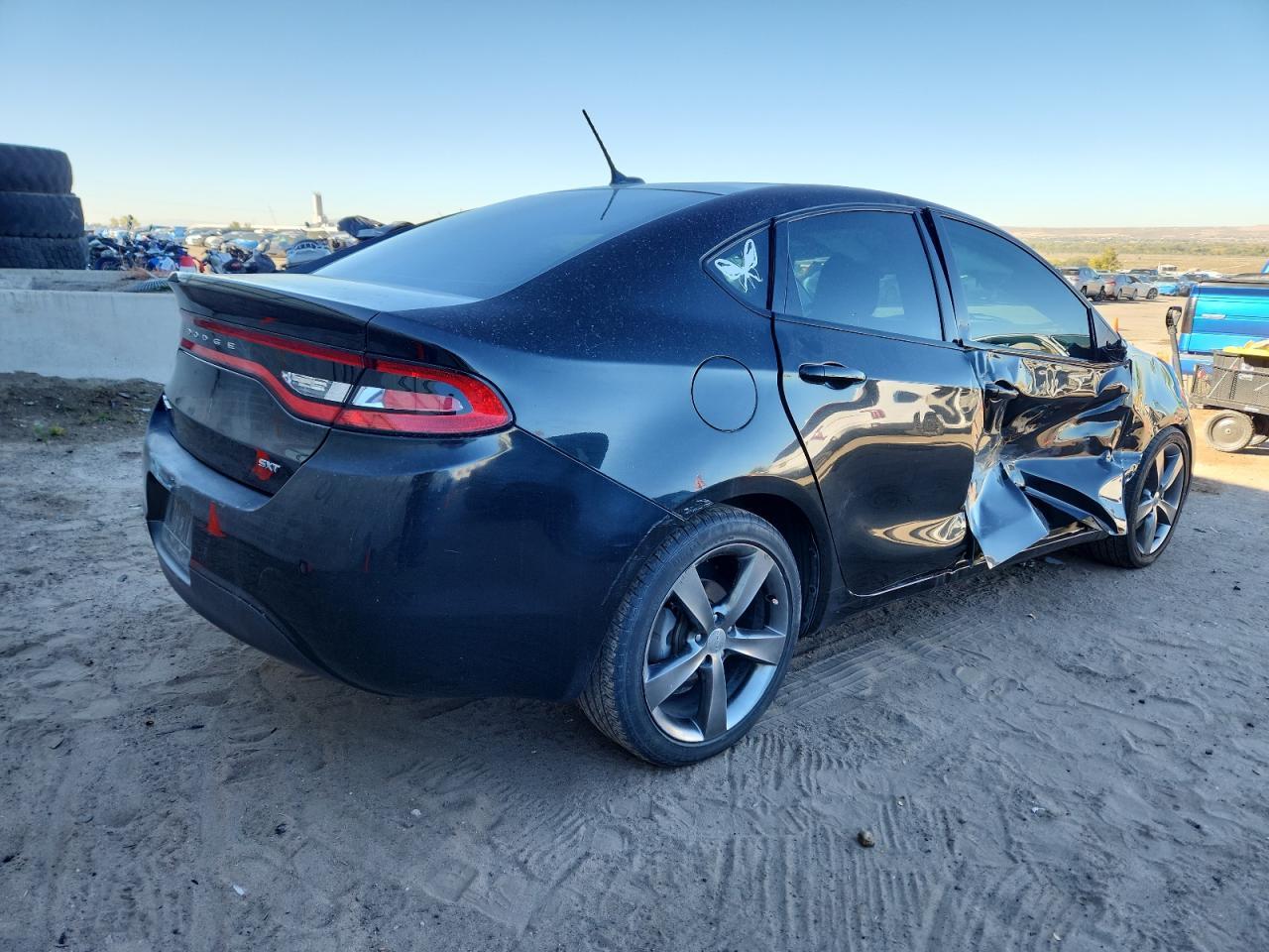 2015 Dodge Dart Sxt - Image 3