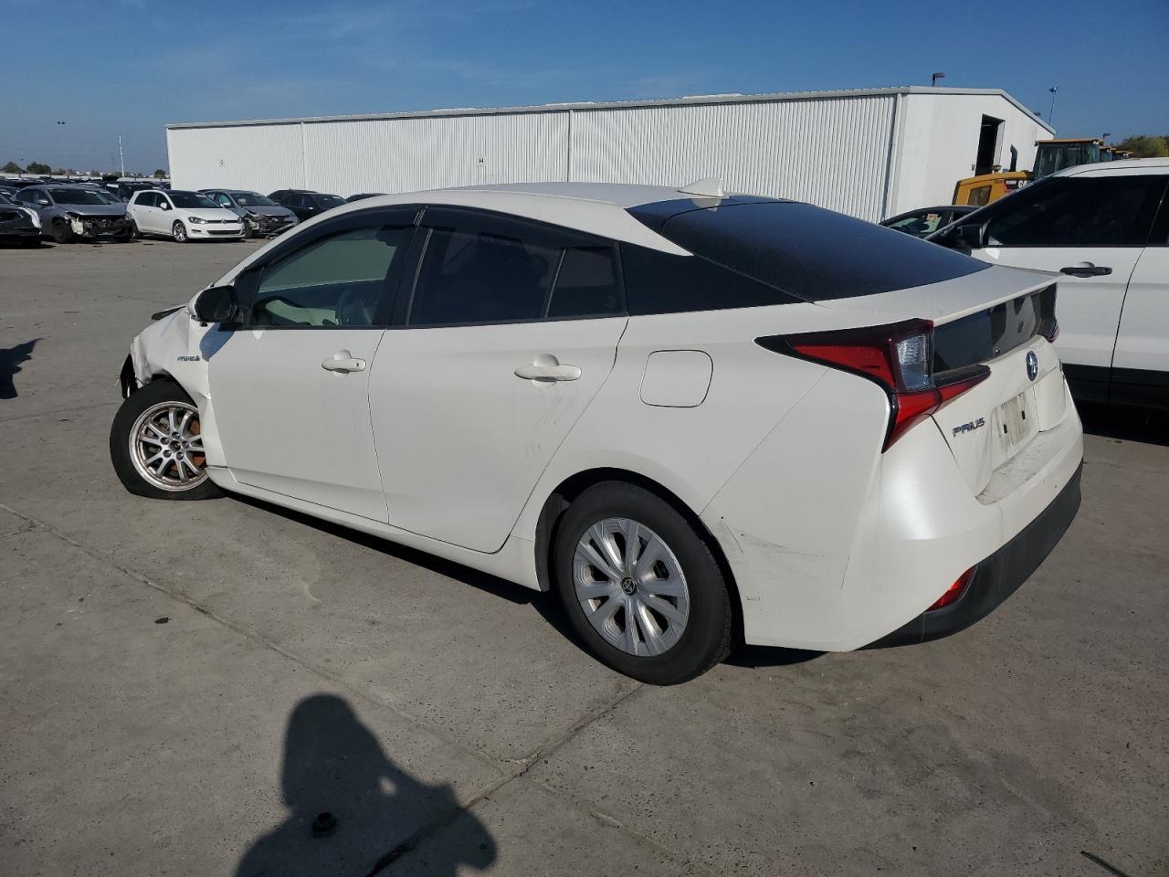 2019 Toyota Prius - Image 2