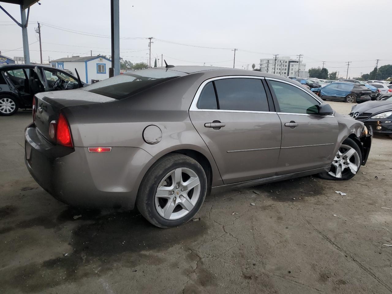 2011 Chevrolet Malibu Ls - Фото 3