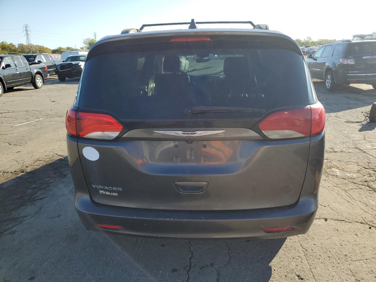 2020 Chrysler Voyager Lxi - Image 6