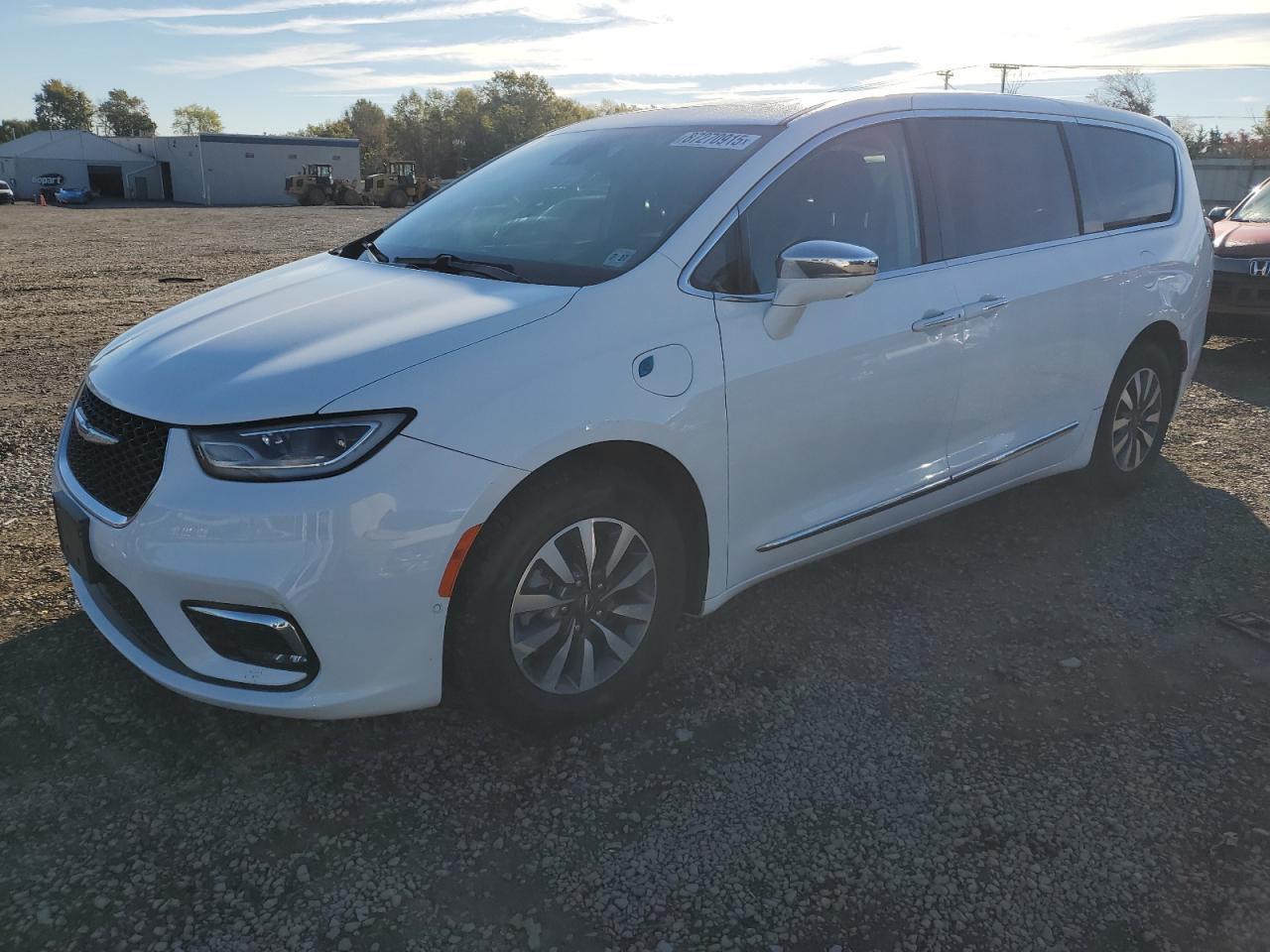 2022 Chrysler Pacifica Hybrid Limited