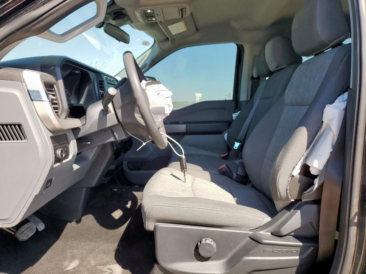 2024 Ford F250 Super Duty - Image 7