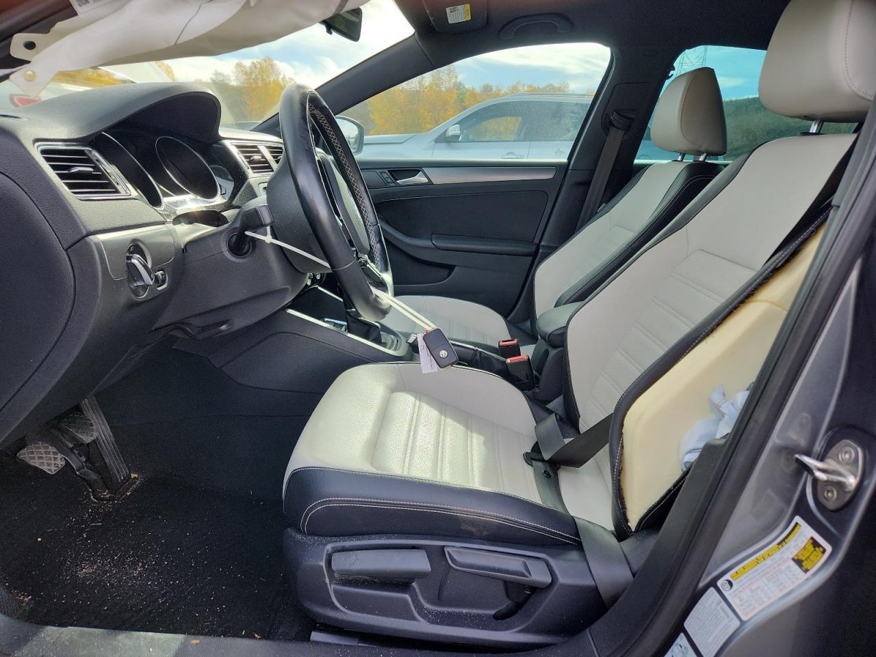 2016 Volkswagen Jetta Sport - Image 7