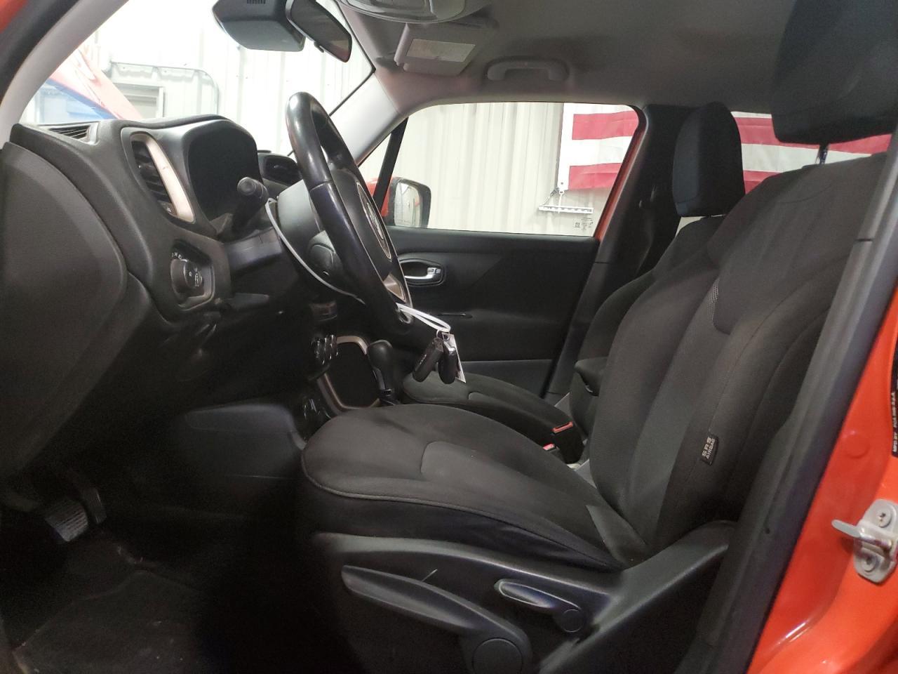 2016 Jeep Renegade Latitude - Image 7
