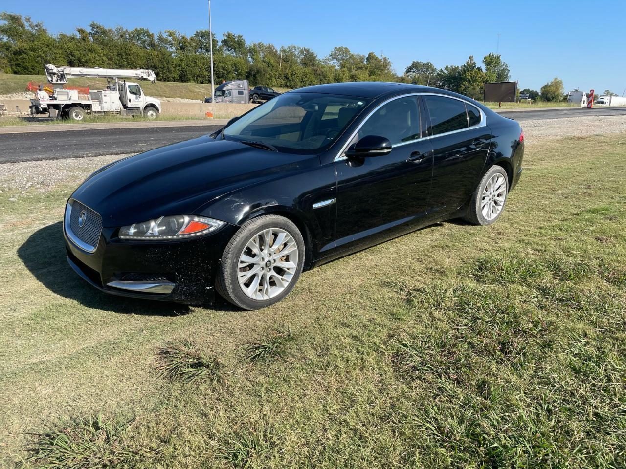 2013 Jaguar Xf - Фото 2