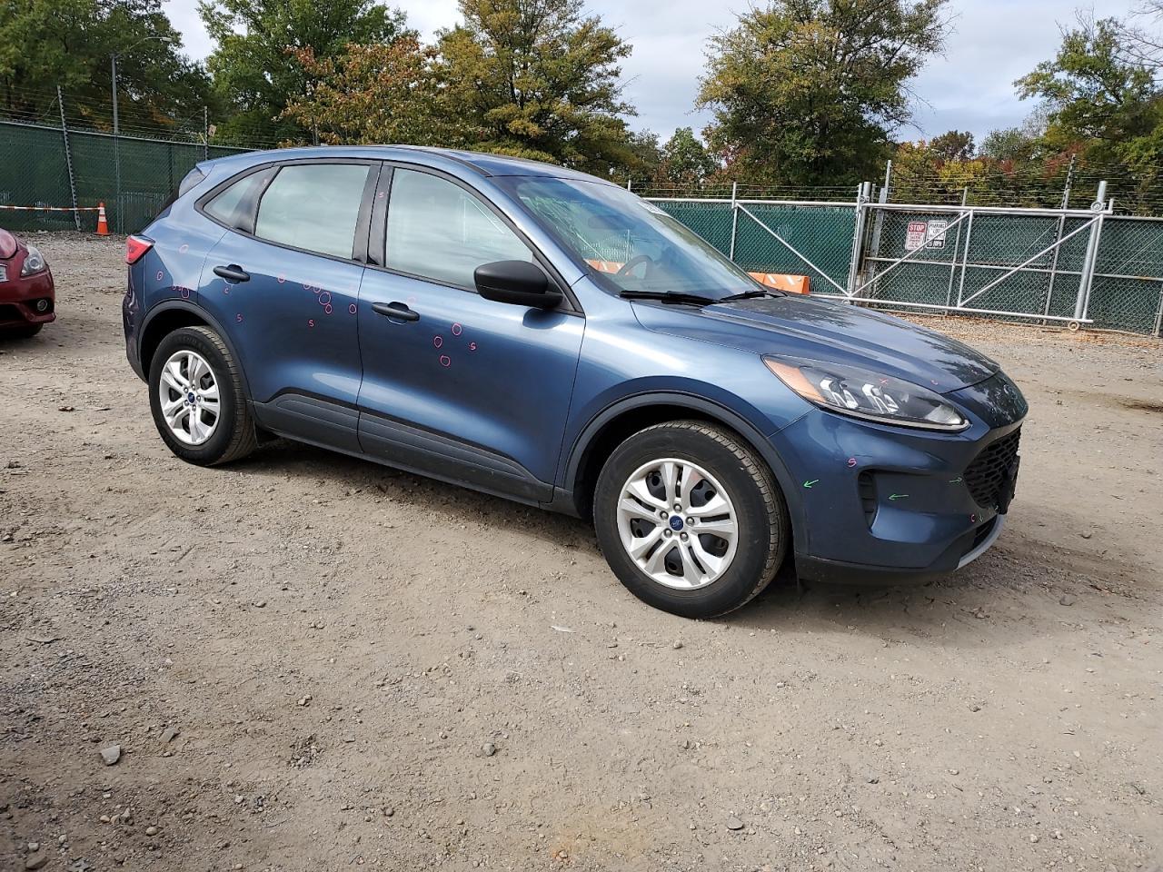 2020 Ford Escape S - Image 4