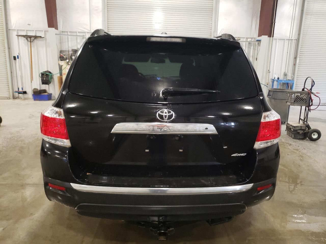 2012 Toyota Highlander Base - Фото 6
