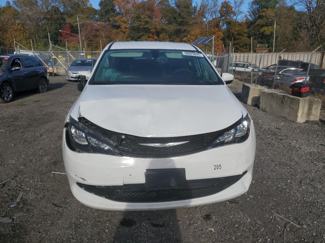 2022 Chrysler Voyager Lx - Фото 5
