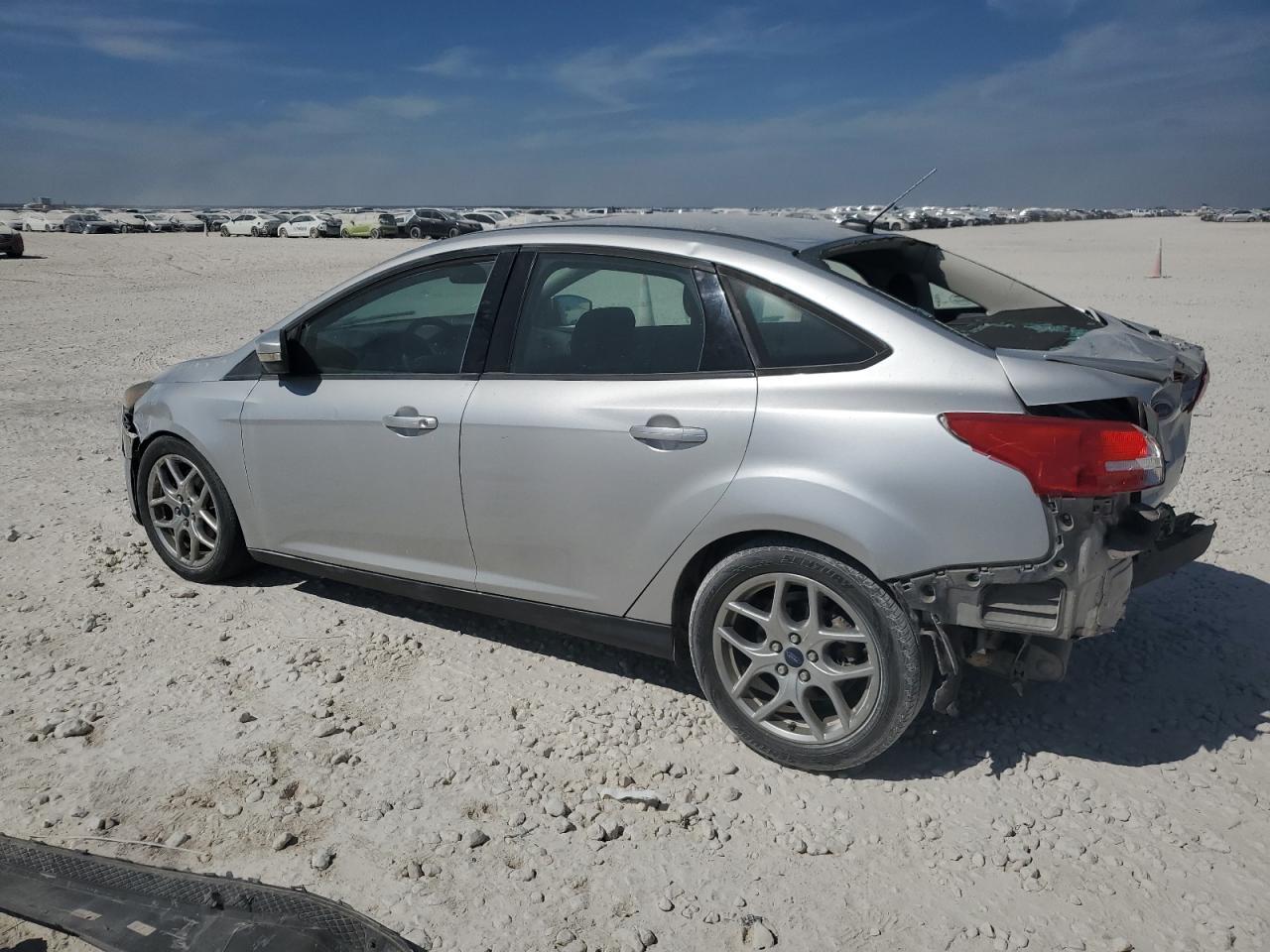 2015 Ford Focus Se - Фото 2